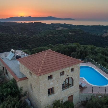 Villa Kourouni Stalos Exterior photo