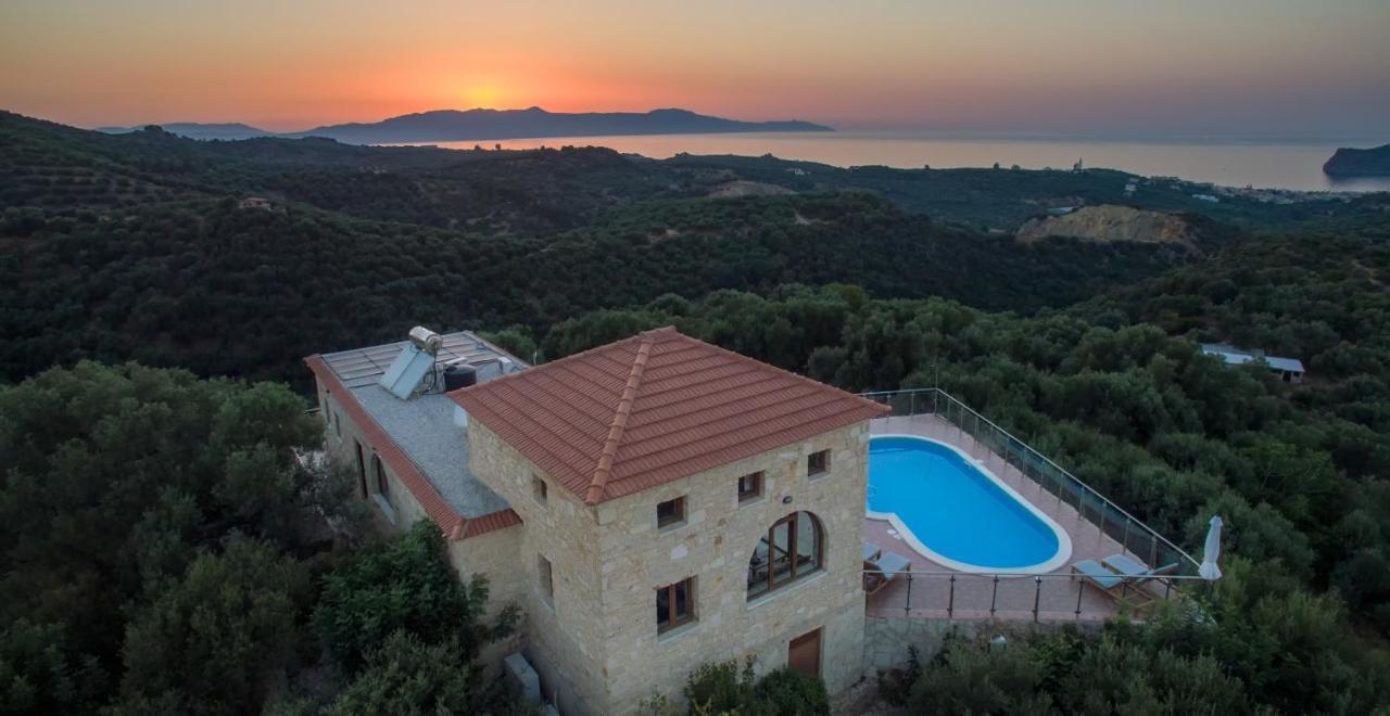 Villa Kourouni Stalos Exterior photo