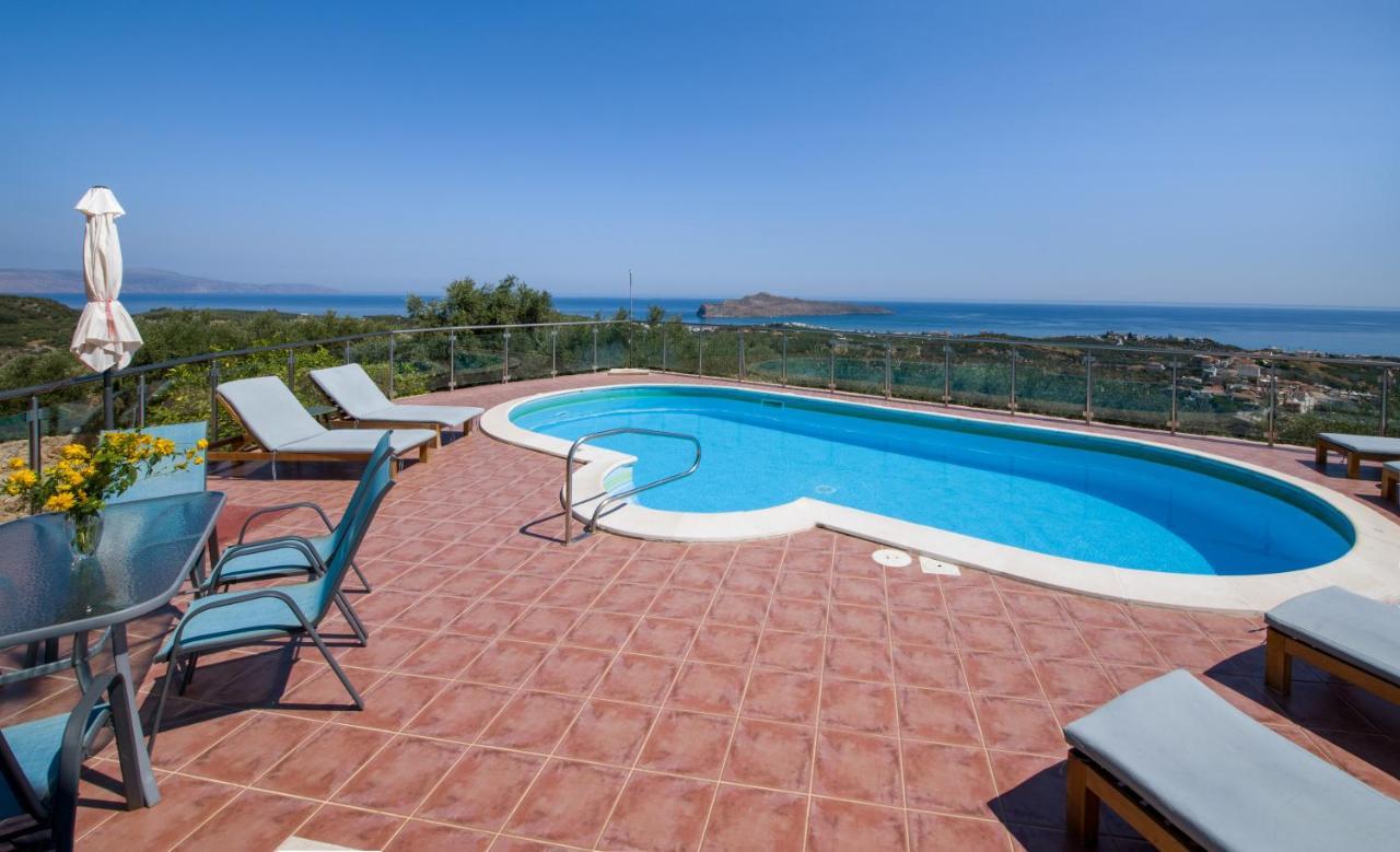 Villa Kourouni Stalos Exterior photo